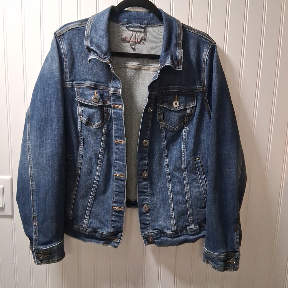 Torrid Dark Blue Denim Jacket Sz 2 18-20 2X